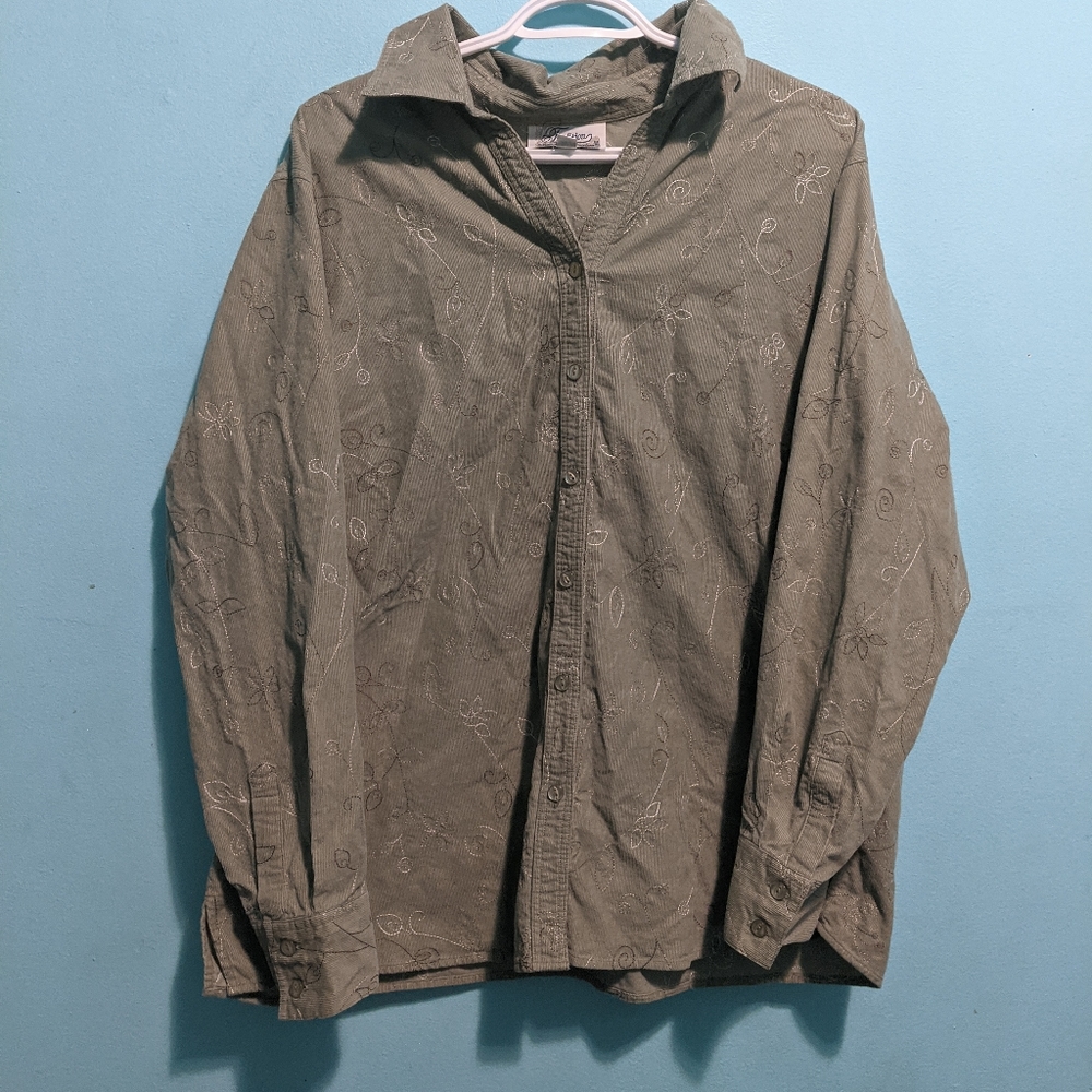 Tradition button-up top